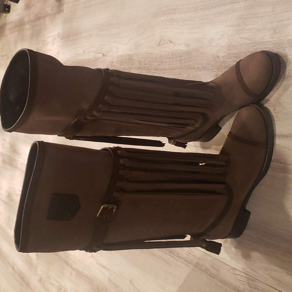 LV BOOTS size 39 color 2 tone browns 100% Authentic